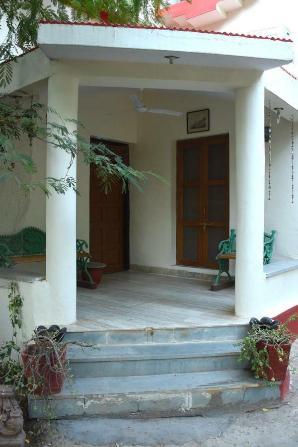 Sharad Baug Homestay Bhuj Exterior photo